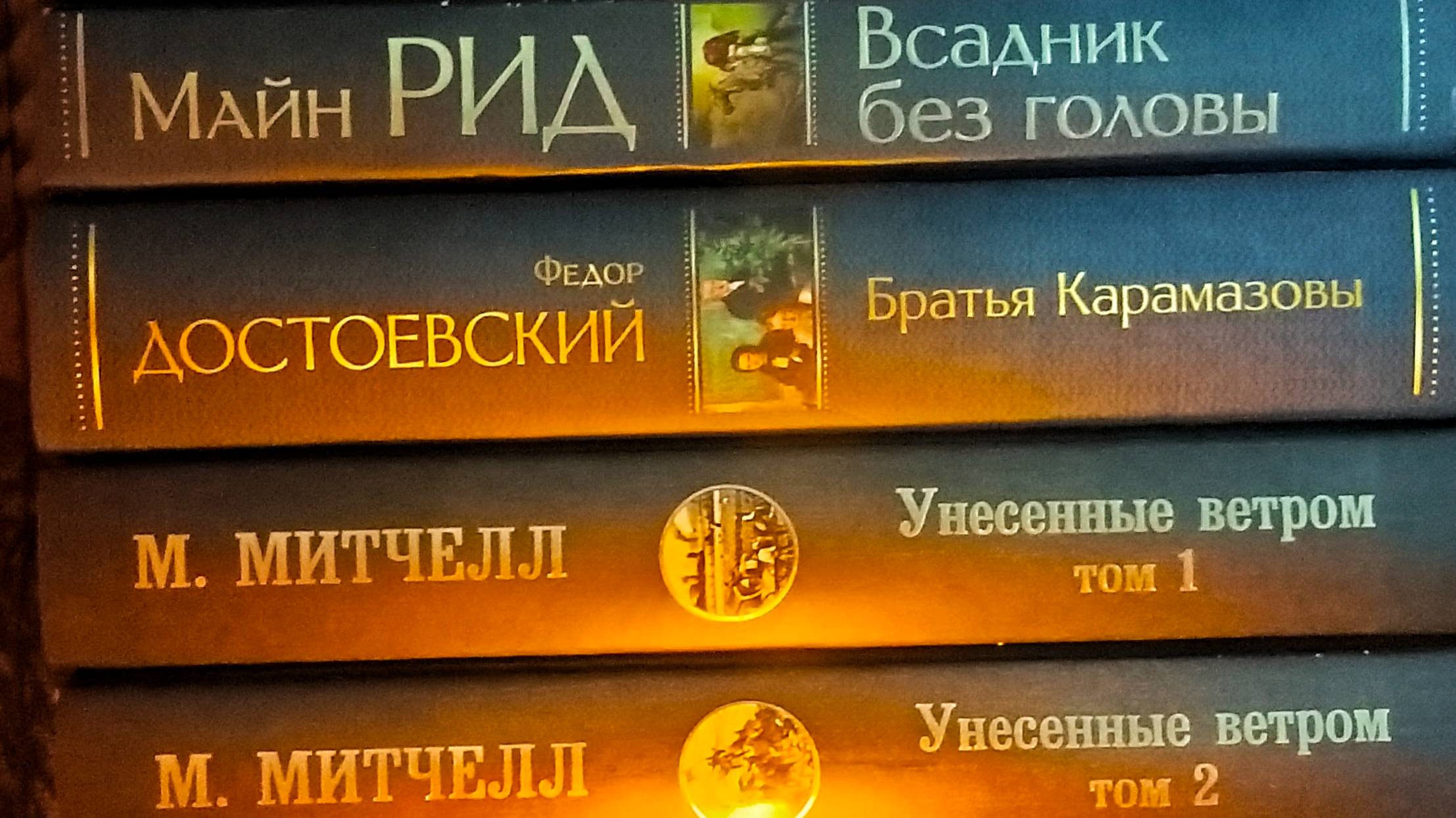 Чтение и обсуждение книг📚