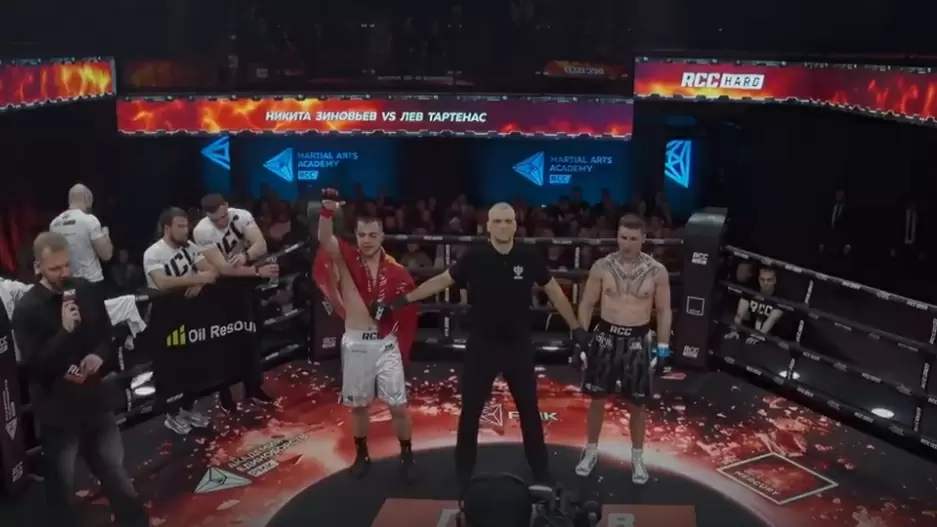 Изображение к видео: Лев Тартенас vs Никита Зиновьев: обзор боя