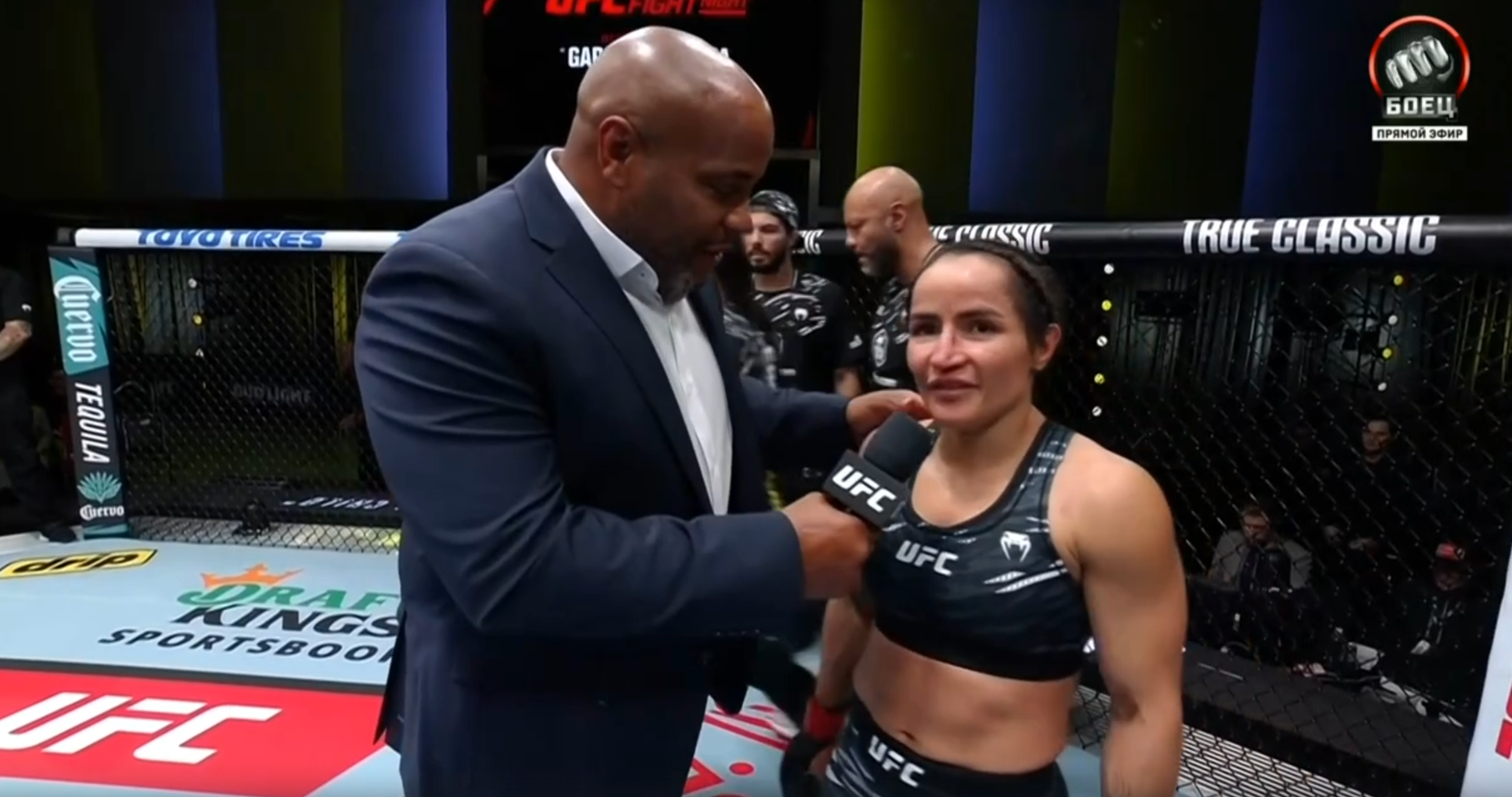 Изображение к видео: Талита Аленкар против Ариане Карнелосси на UFC Fight Night