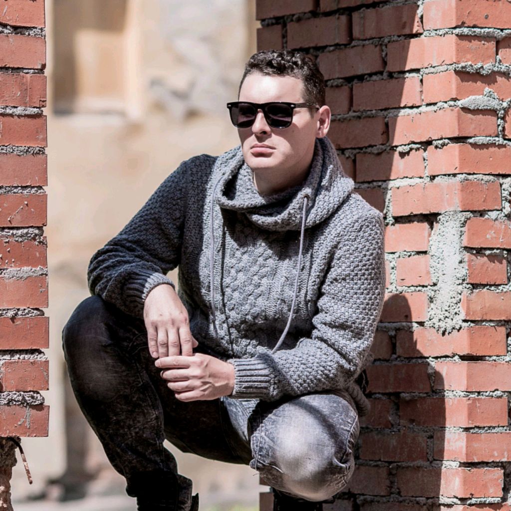 Иконка канала Роман Брилёв