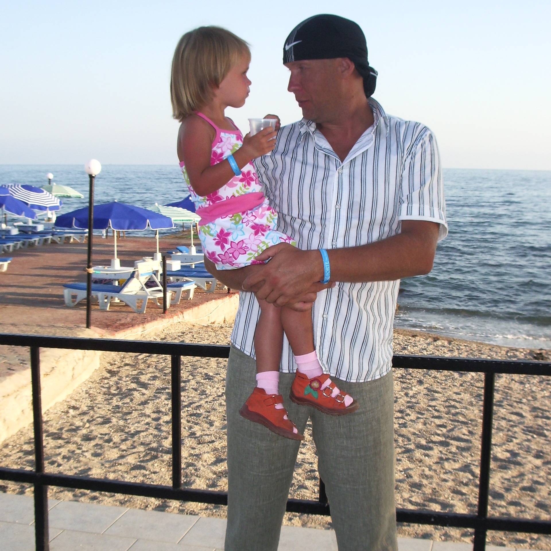 Иконка канала На все четыре стороны