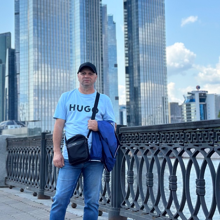 Иконка канала Рафаэль недвижимость