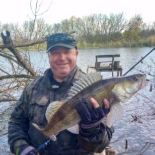 Иконка канала Рыбачу с друзьями и не только