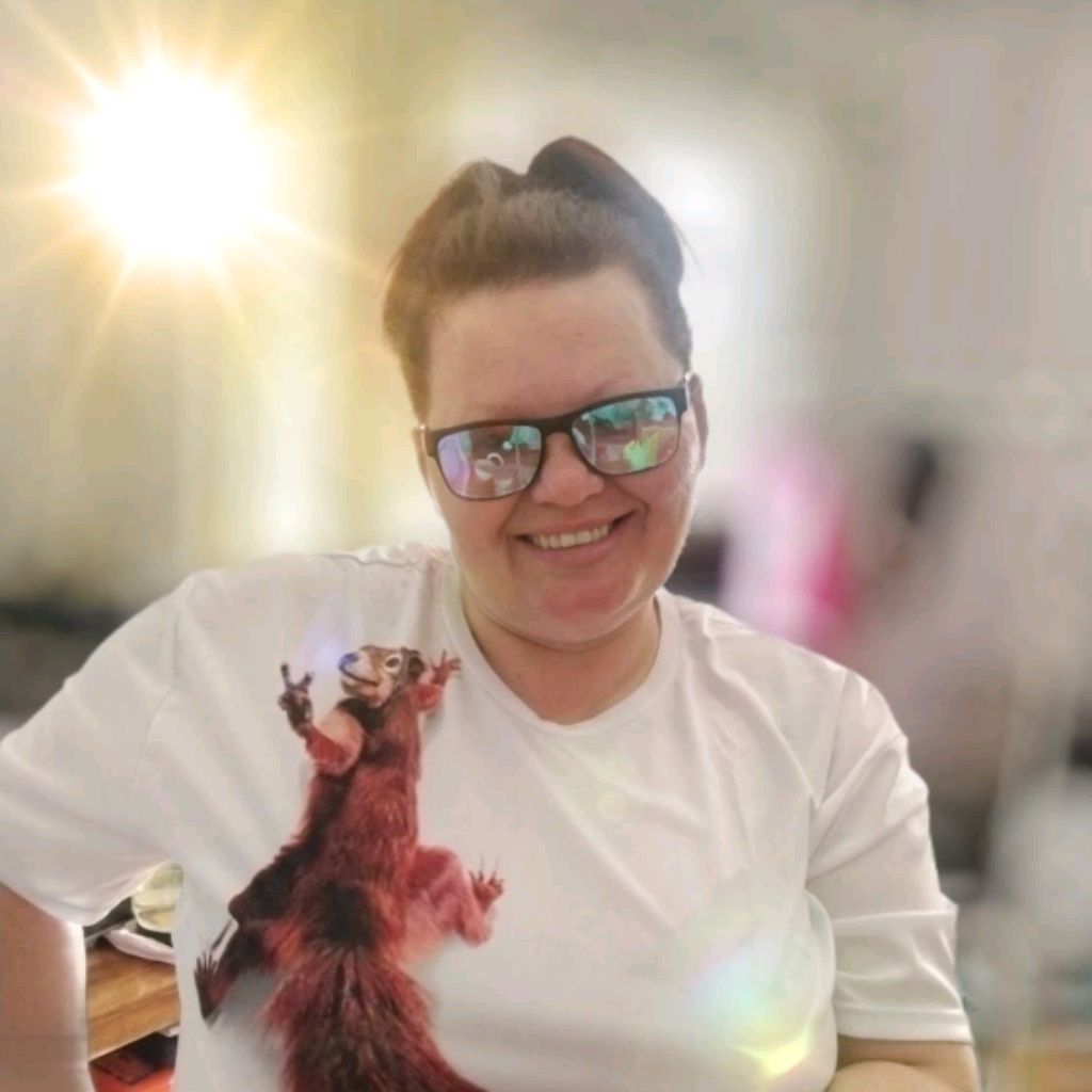 Иконка канала Кому за 100..!