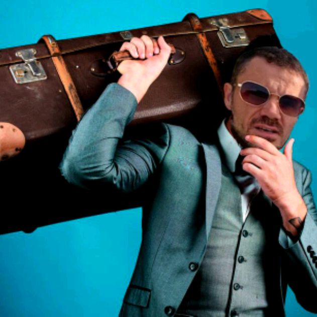 Иконка канала Россия в кадре.