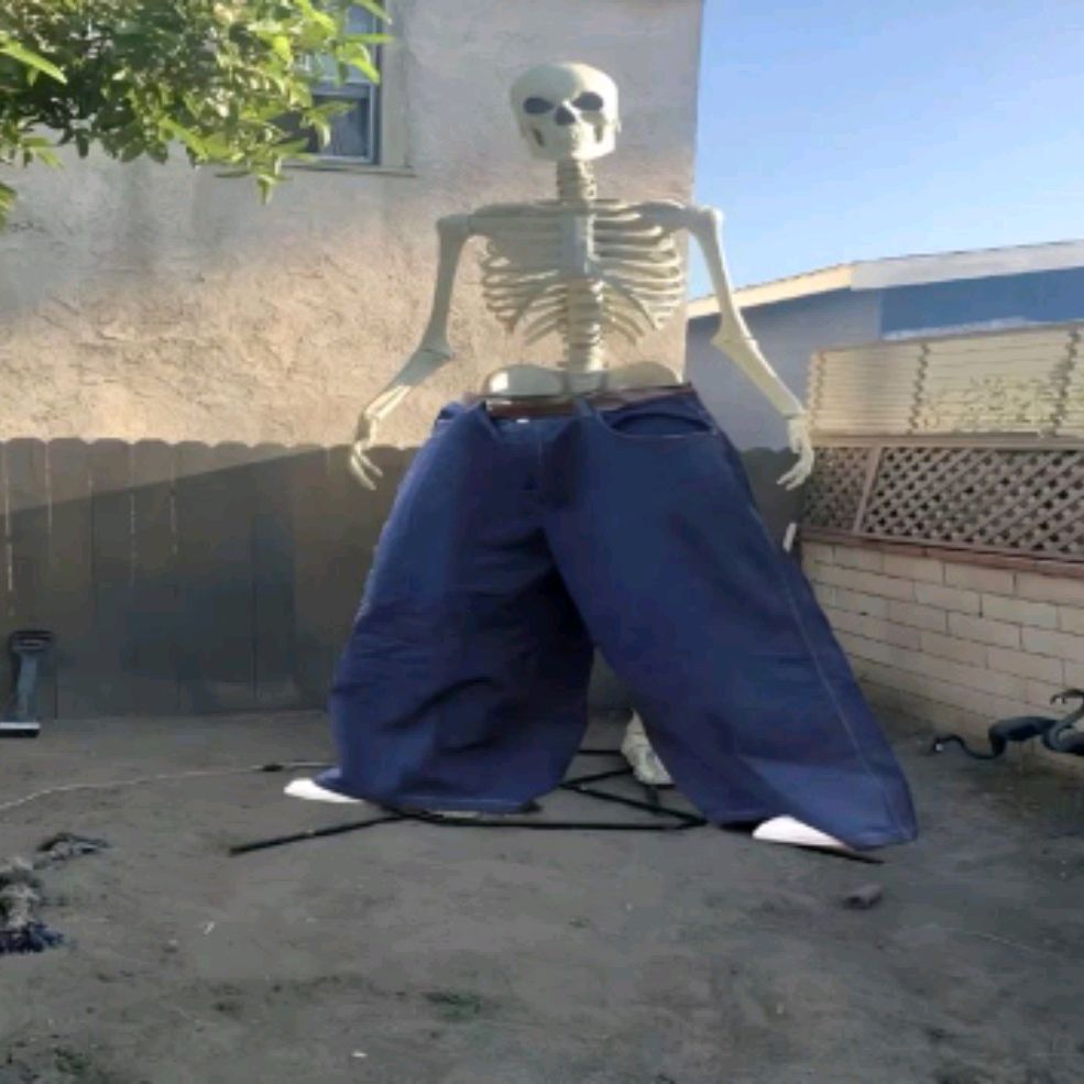 Иконка канала Skeleton in pants