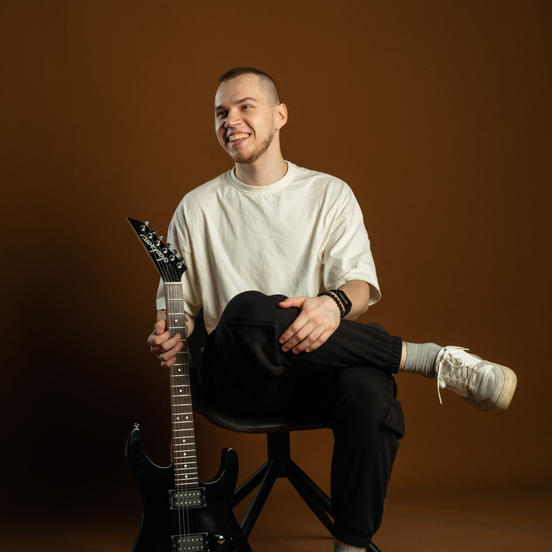 Иконка канала БАЙТховен | Гитара с нуля • О музыке