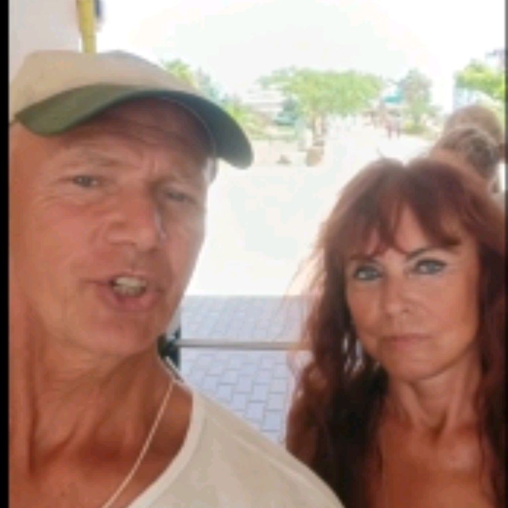 Иконка канала Семья Белтур