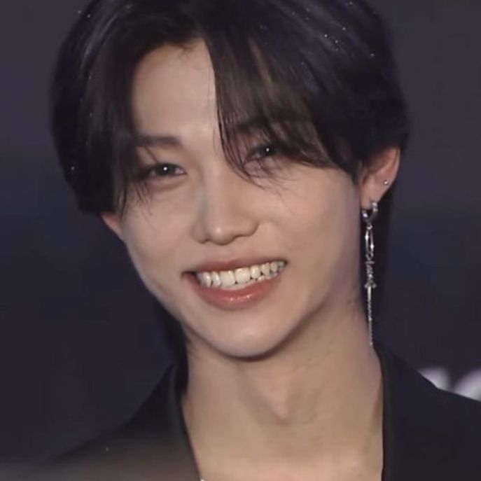 Иконка канала _★†‡.ʟᴇᴇ ʏᴏɴɢʙᴏᴋ.‡†★_