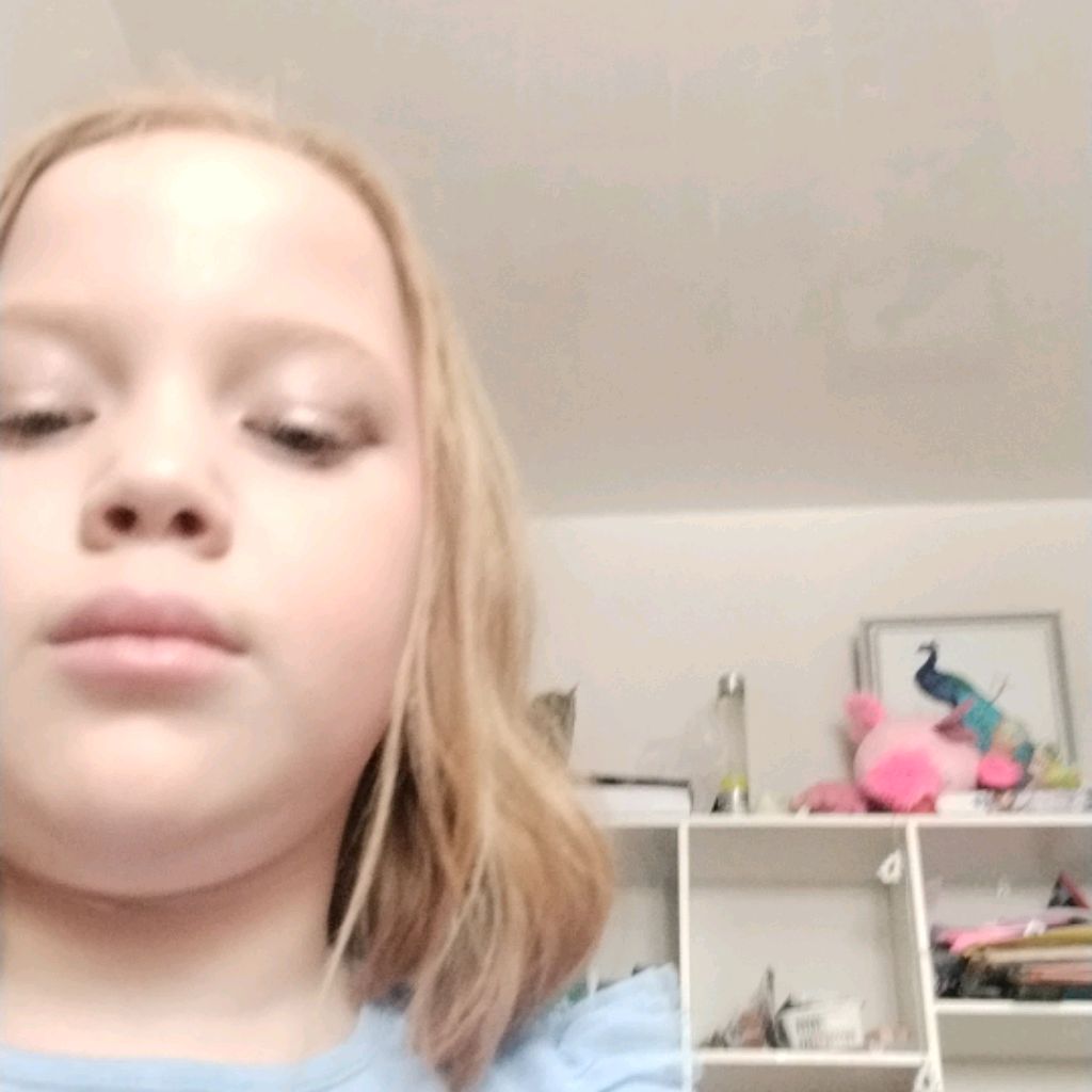 Иконка канала Полина Яковлева Лайк Блок