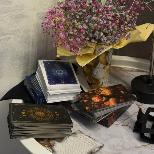 Иконка канала Таро// О женском