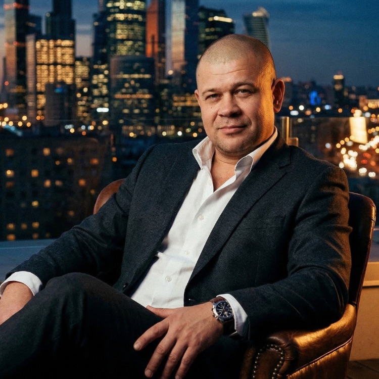 Иконка канала автор исп Андрей Ермаков Фартовый Парень