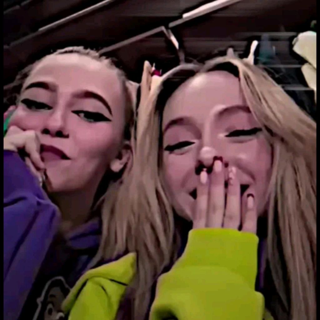 Иконка канала 🍯°k@ro|°🍫and🖤°ksu°🌷DB