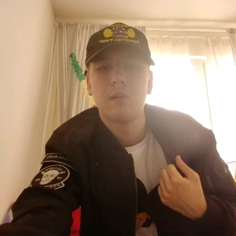 Иконка канала Матвей-гений ёжик.