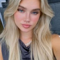 Иконка канала ⲙᥱύᥴυ﹤ υ ᥱᥱ ᥴᥱⲙья🫶💬👪