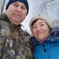 Иконка канала День за днем (Двое дома)