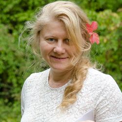 Иконка канала Елена Осипенко - автор исполнитель