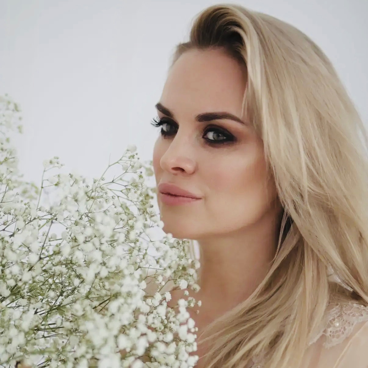 Иконка канала "Семье время-маме час"