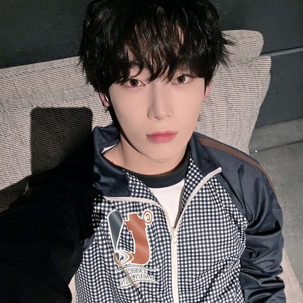 Иконка канала sunoo 🤍