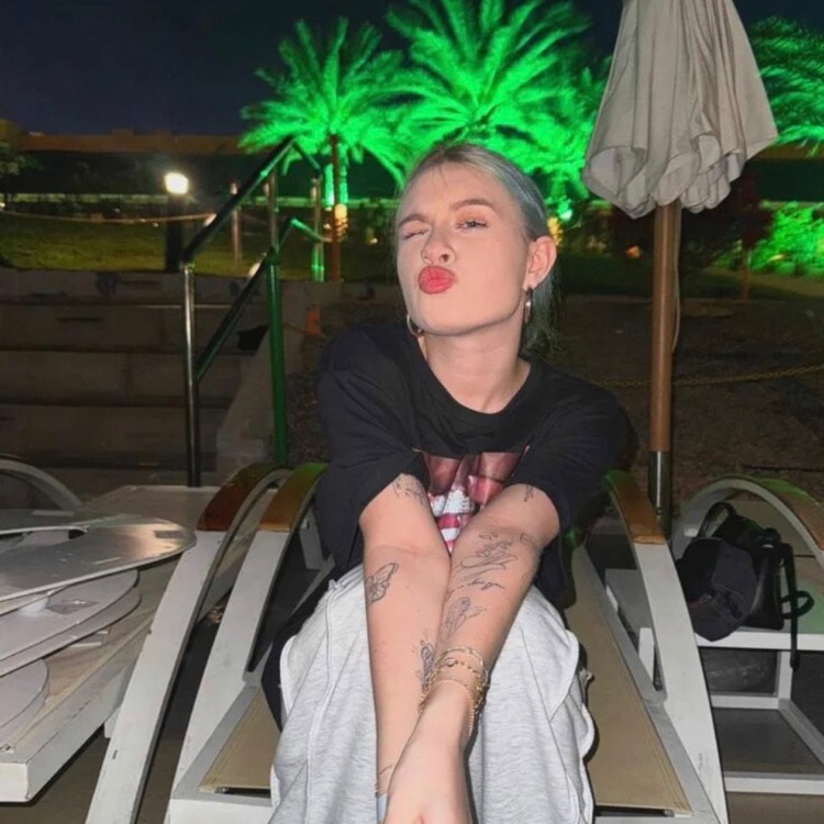 Иконка канала Мил𝓐𝓭𝓻𝓮𝓷𝓪𝒍𝓲𝓷🖤