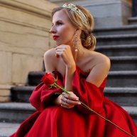 Иконка канала Белая 🤍