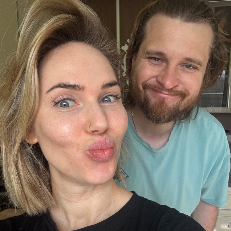 Иконка канала Катрин и Антон