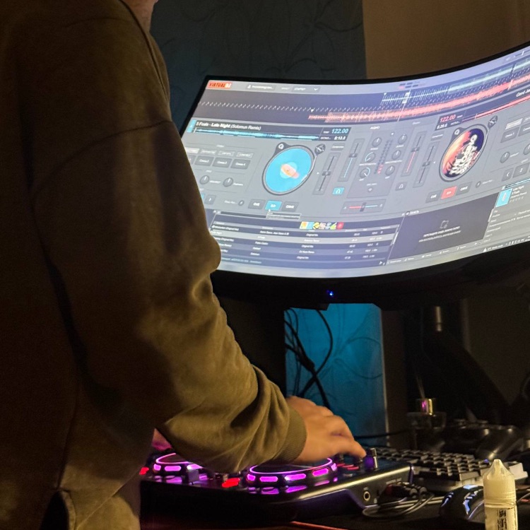 Иконка канала 13MBYTE