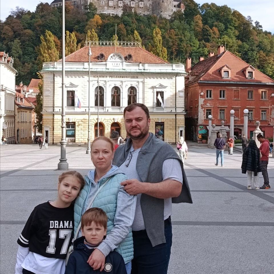 Иконка канала Решили и переехали