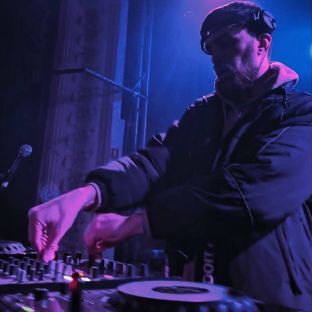 Иконка канала Artem Maltsev