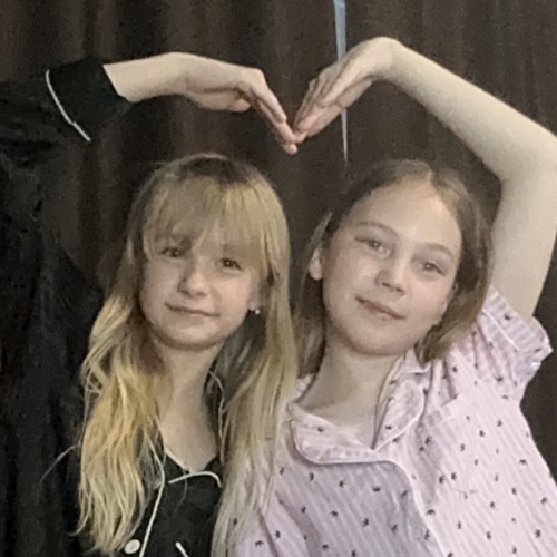 Иконка канала Besties