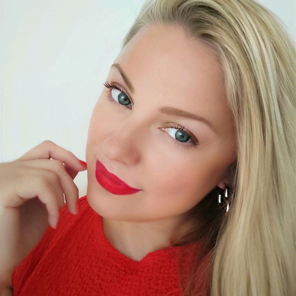 Иконка канала Elena Garnet