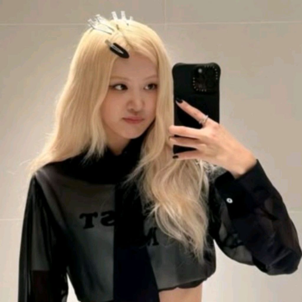 Иконка канала Rosé👑