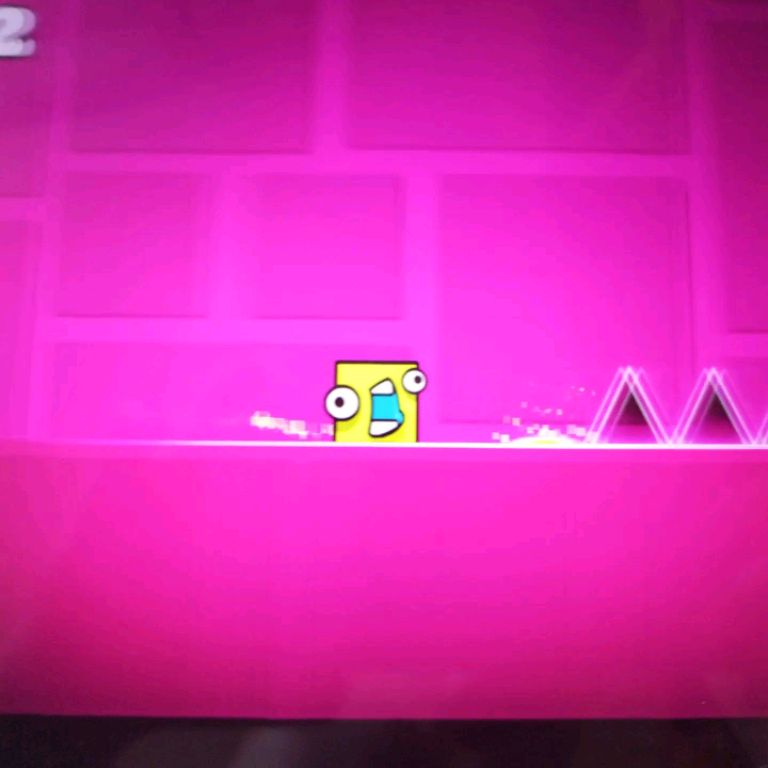 Иконка канала geometry Dash