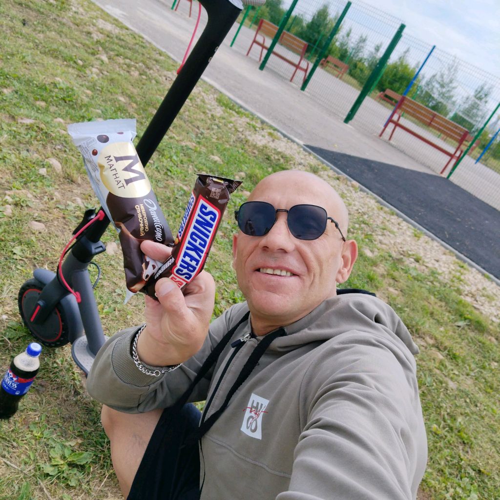 Иконка канала Сергей макаров