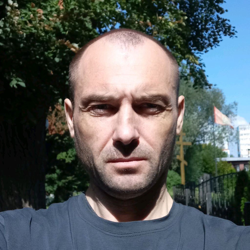 Иконка канала Евгений Брагинский AI Sintez