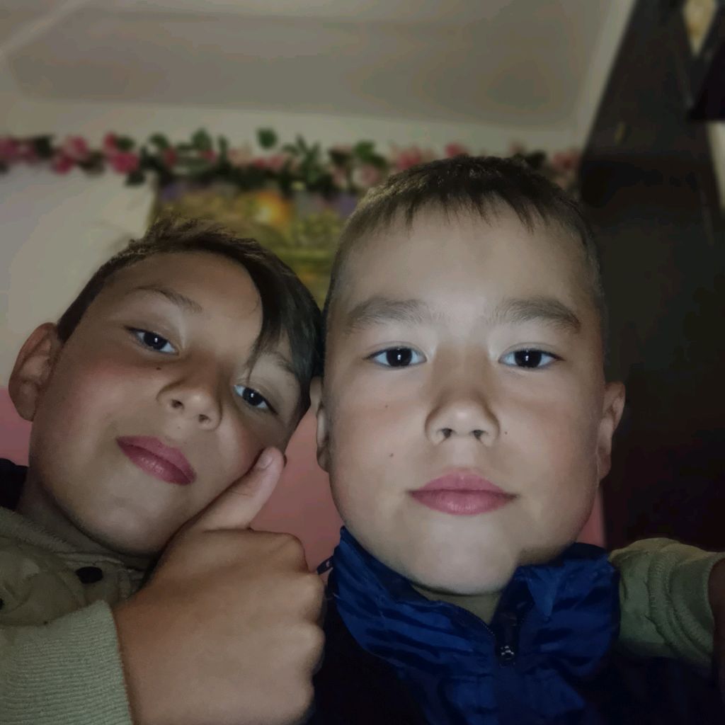 Иконка канала Danik & Tamik