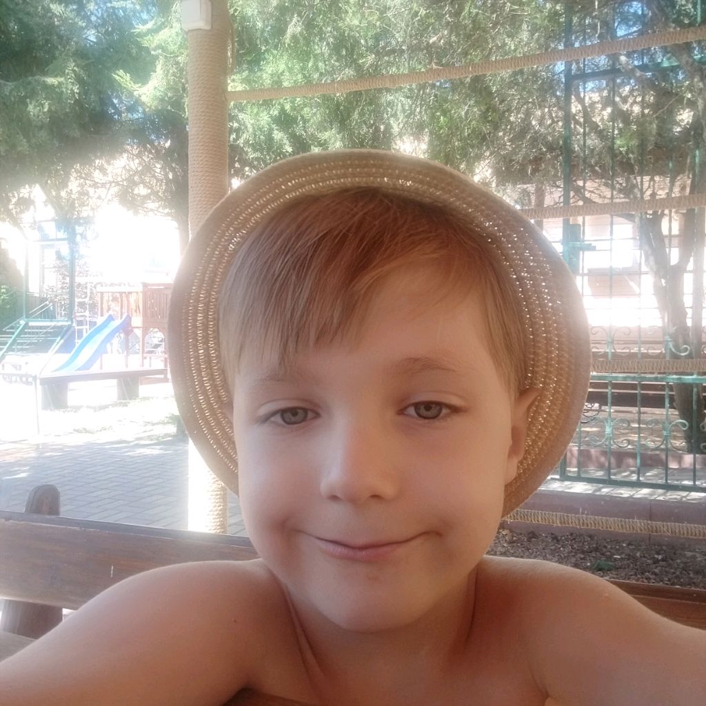 Иконка канала Андрей