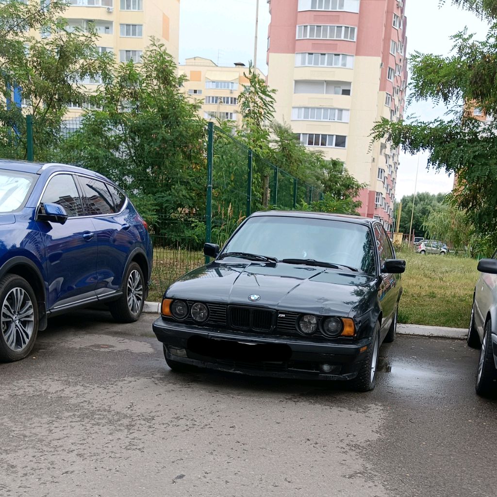 Иконка канала BMW