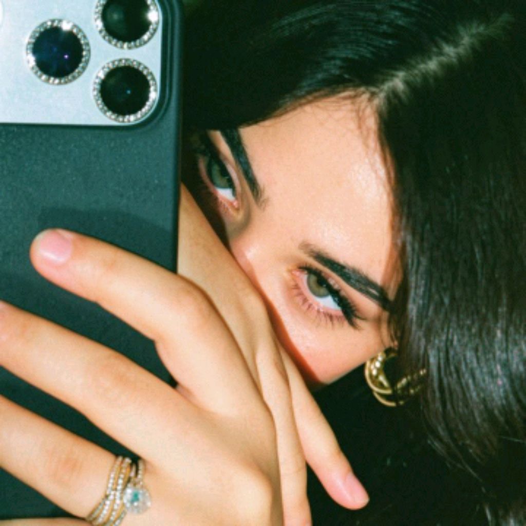 Иконка канала 🥀𝒅𝒊𝒚𝒂𝒏𝒖𝒔𝒉𝒂🥀¹⁶⁸
