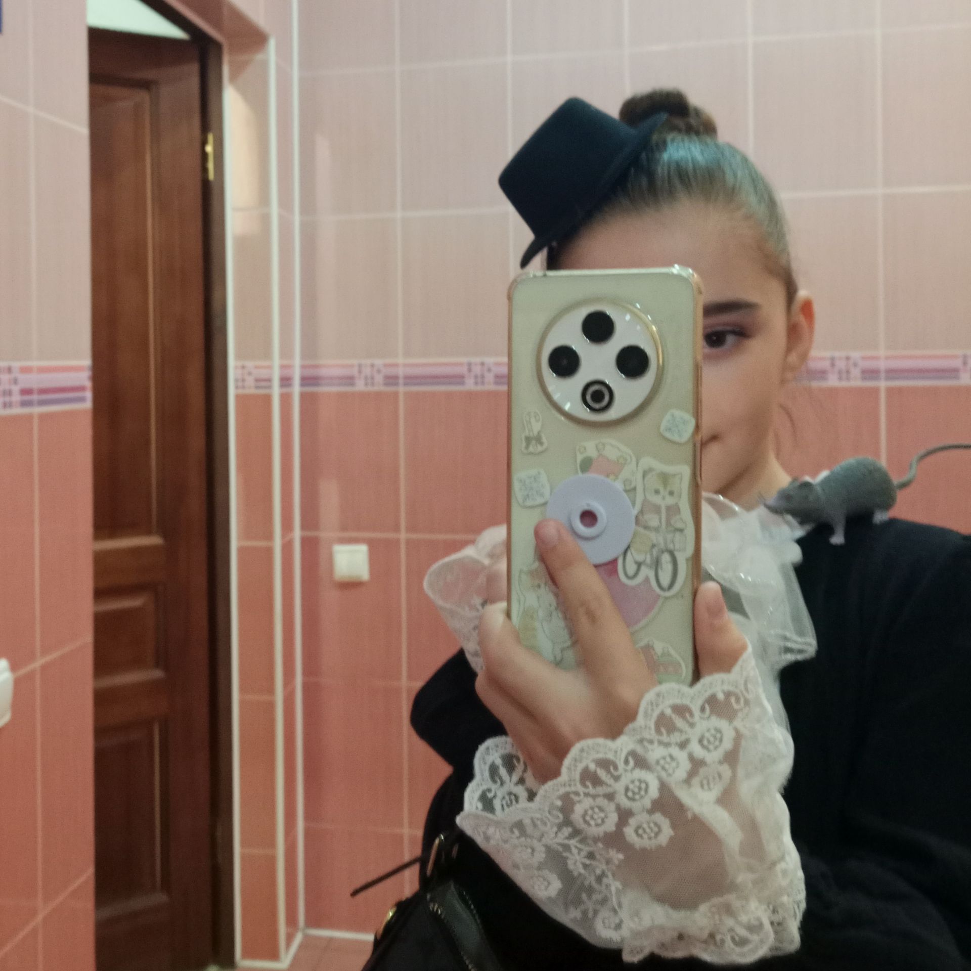 Иконка канала 🎃👻Sofa love 🕷️ 🎃