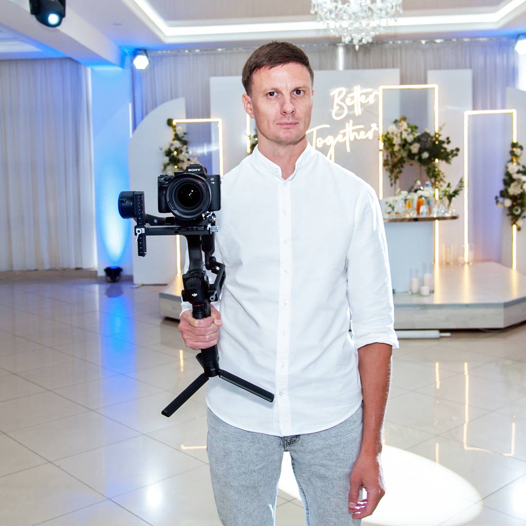 Иконка канала Артем Валевач. Видеограф. Омск.