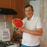 Иконка канала Поедим с Виталиком.