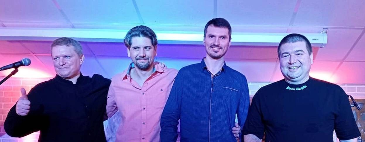 Павел Ежов сольно и с гр. Порт0