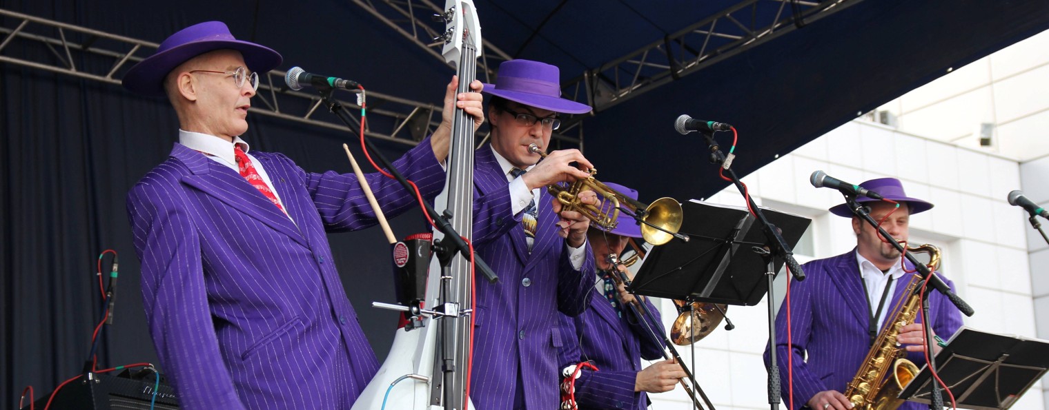 Олег Усманов