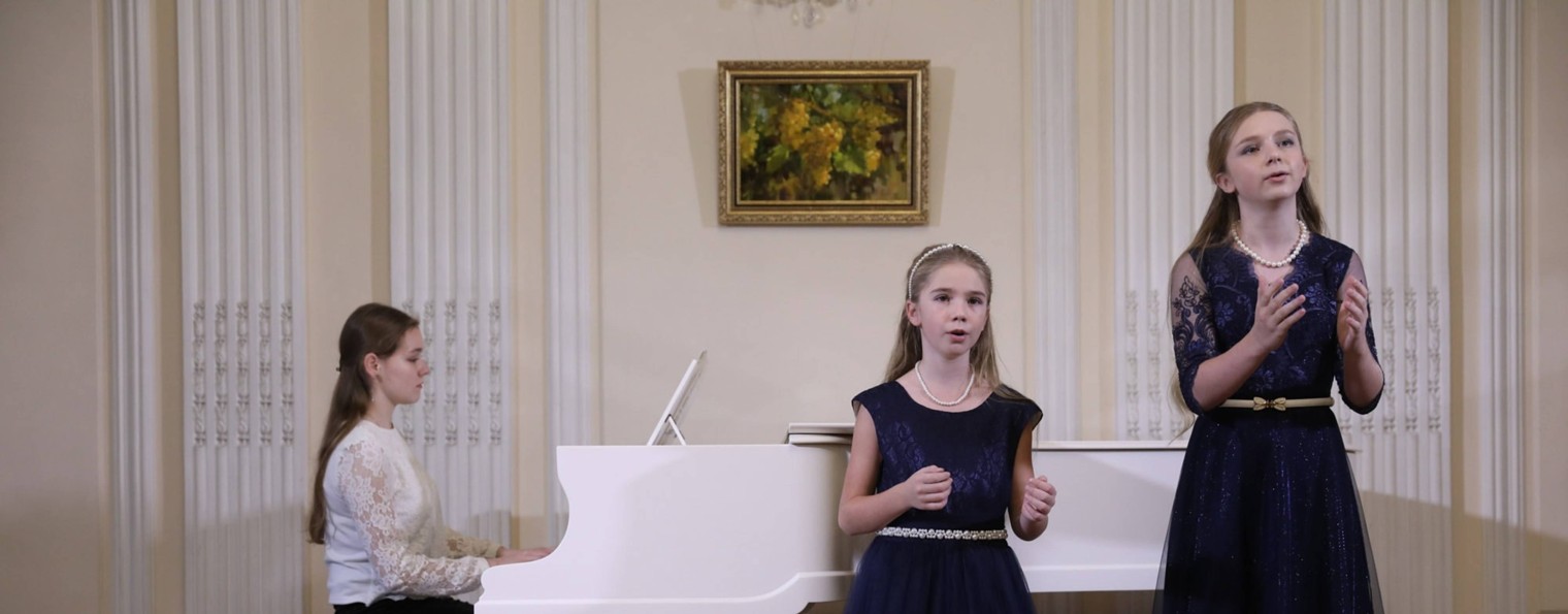 Василиса и Софья Федоровы