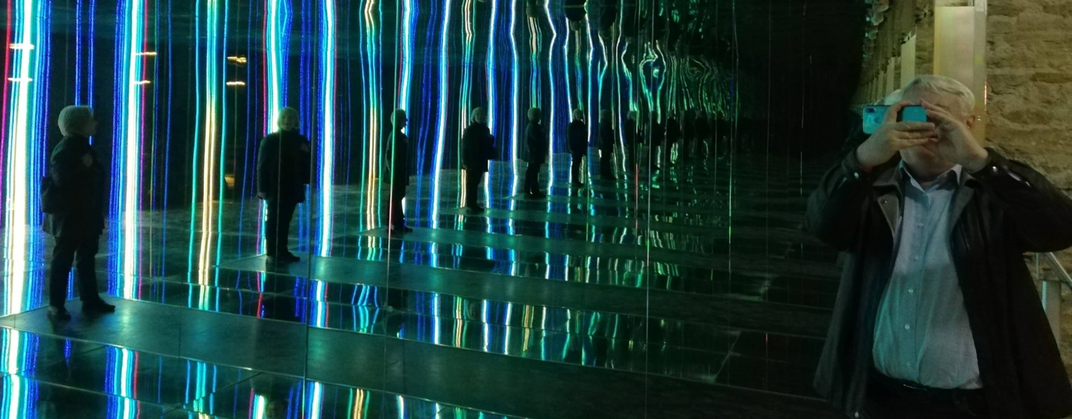 Владислав Мучкин песни