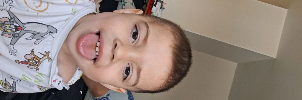 Ваня Проходит