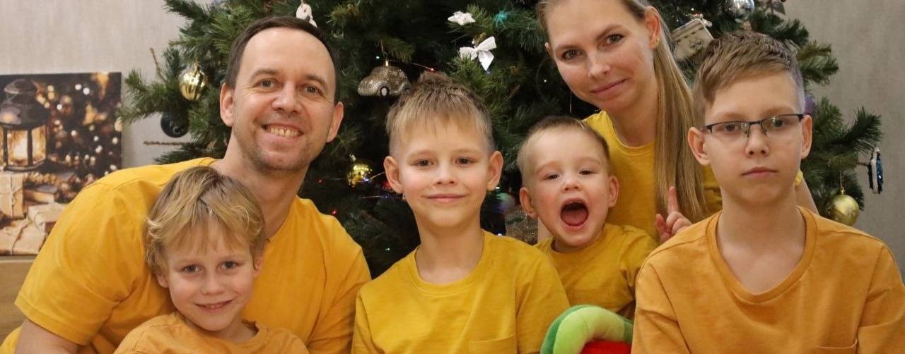 ИСТОРИЯ БОЛЬШОЙ СЕМЬИ