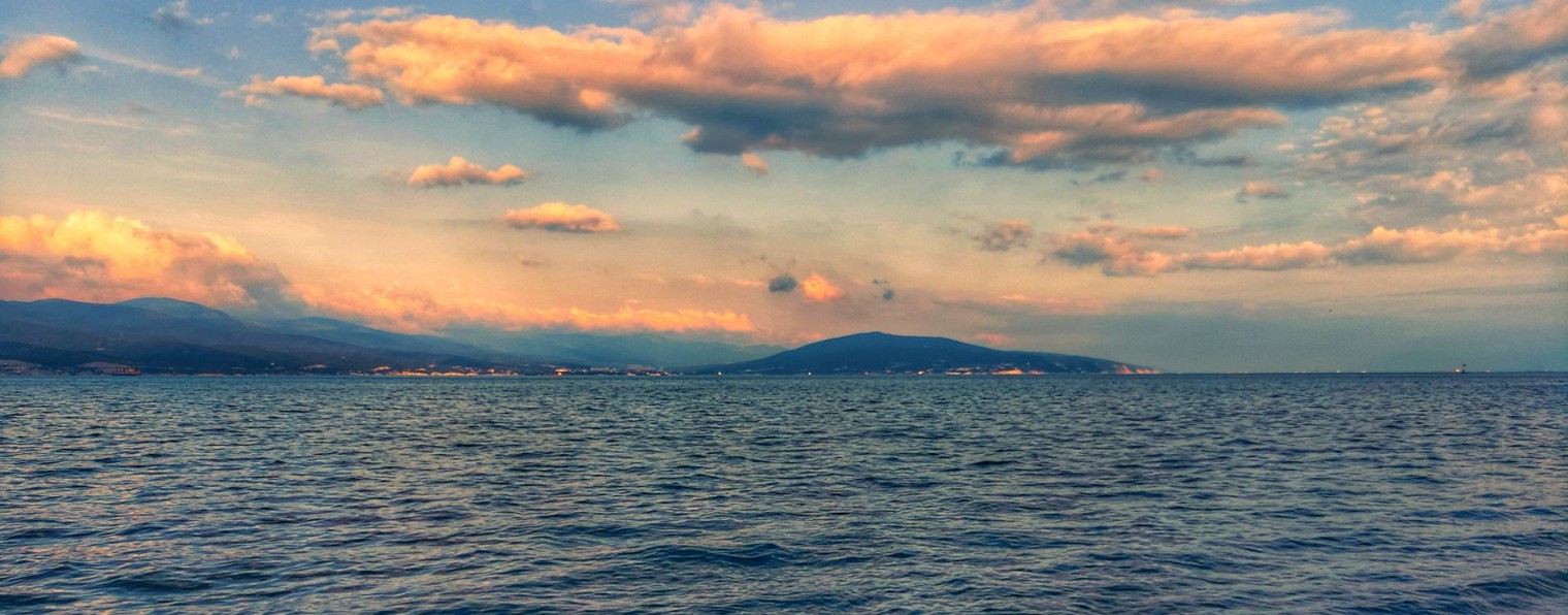 Мечтательница у моря