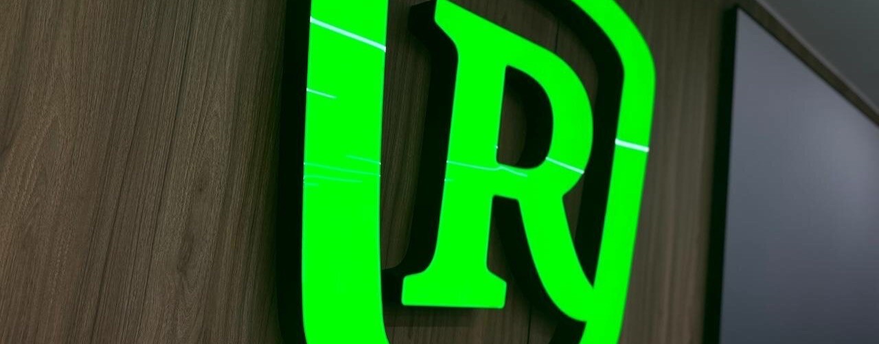 Зубные имплантаты ROOTT